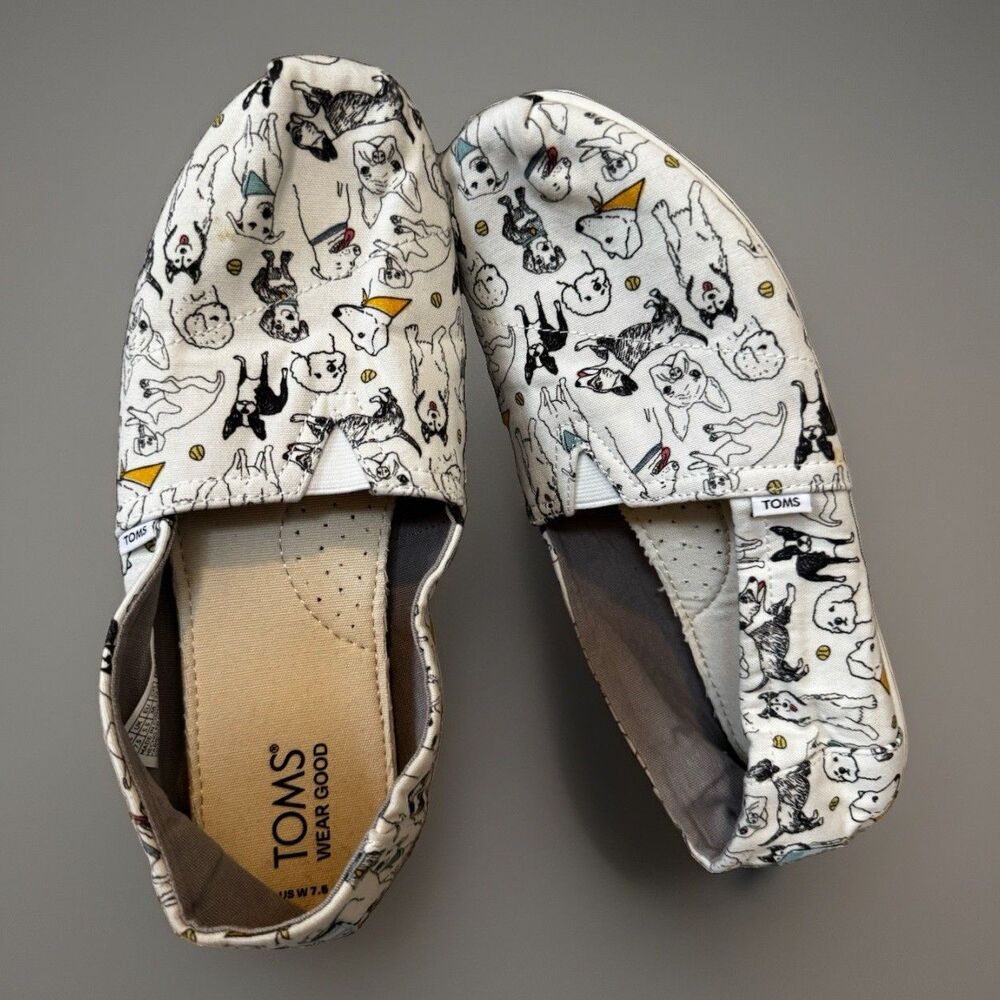 EUC Toms Women Sz 7.5 Office Dogs White Shoes Frenchie Poodle Labrador Husky